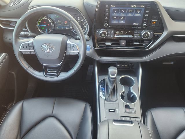 Used 2021 Toyota Highlander XLE image 27