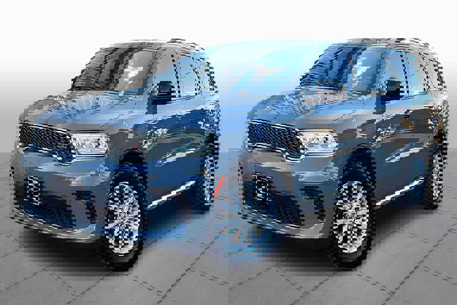 Used 2023 Dodge Durango SXT Launch Edition image 3