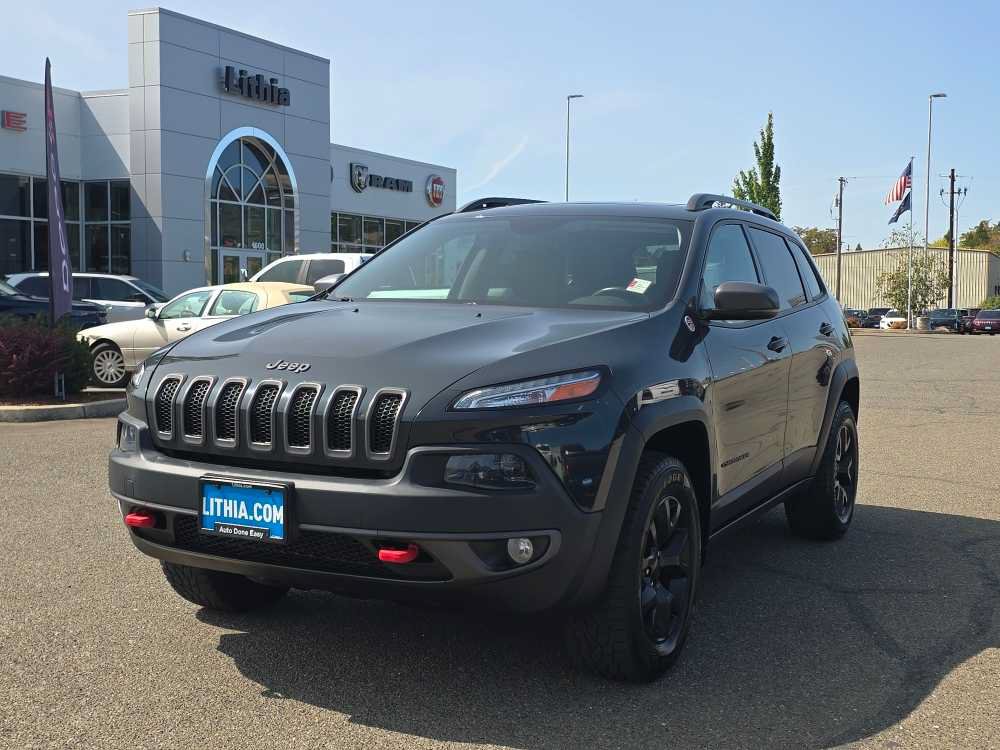 Used 2017 Jeep Cherokee Trailhawk AWD/4WD image 1
