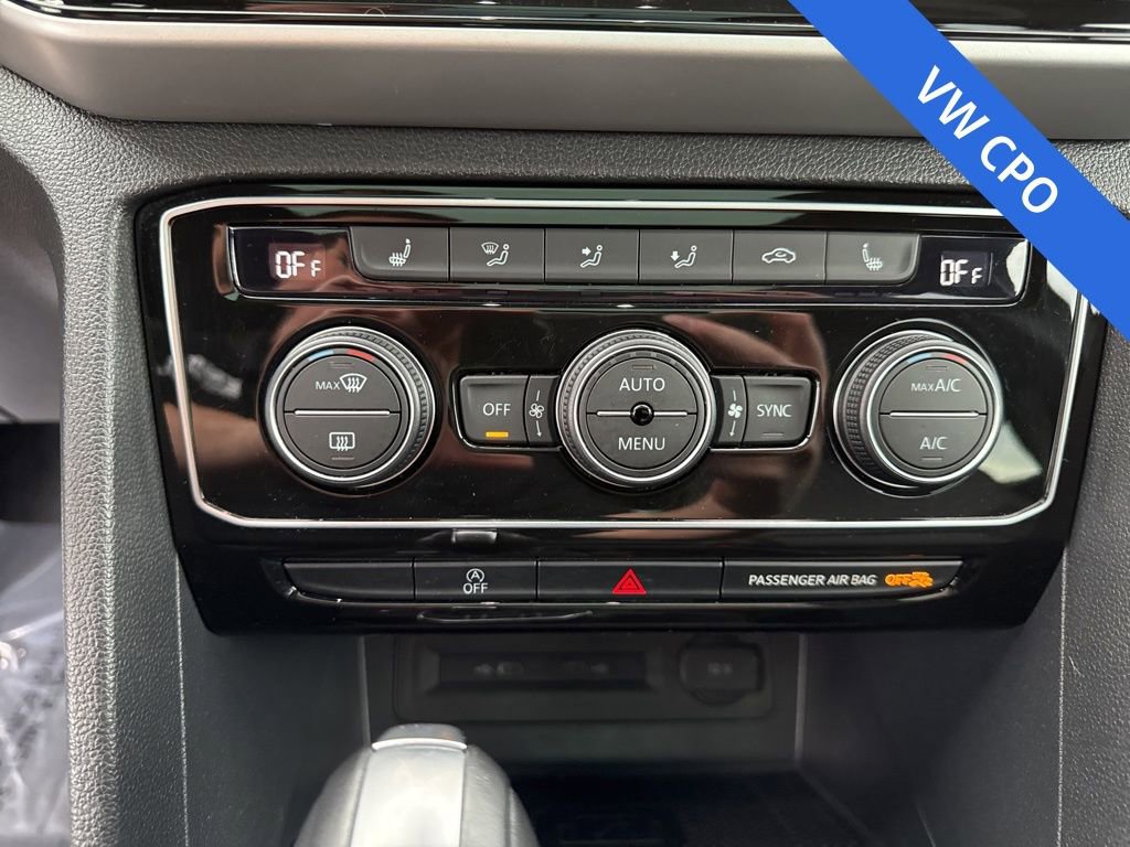 Certified 2022 Volkswagen Atlas Cross Sport SE AWD/4WD image 18