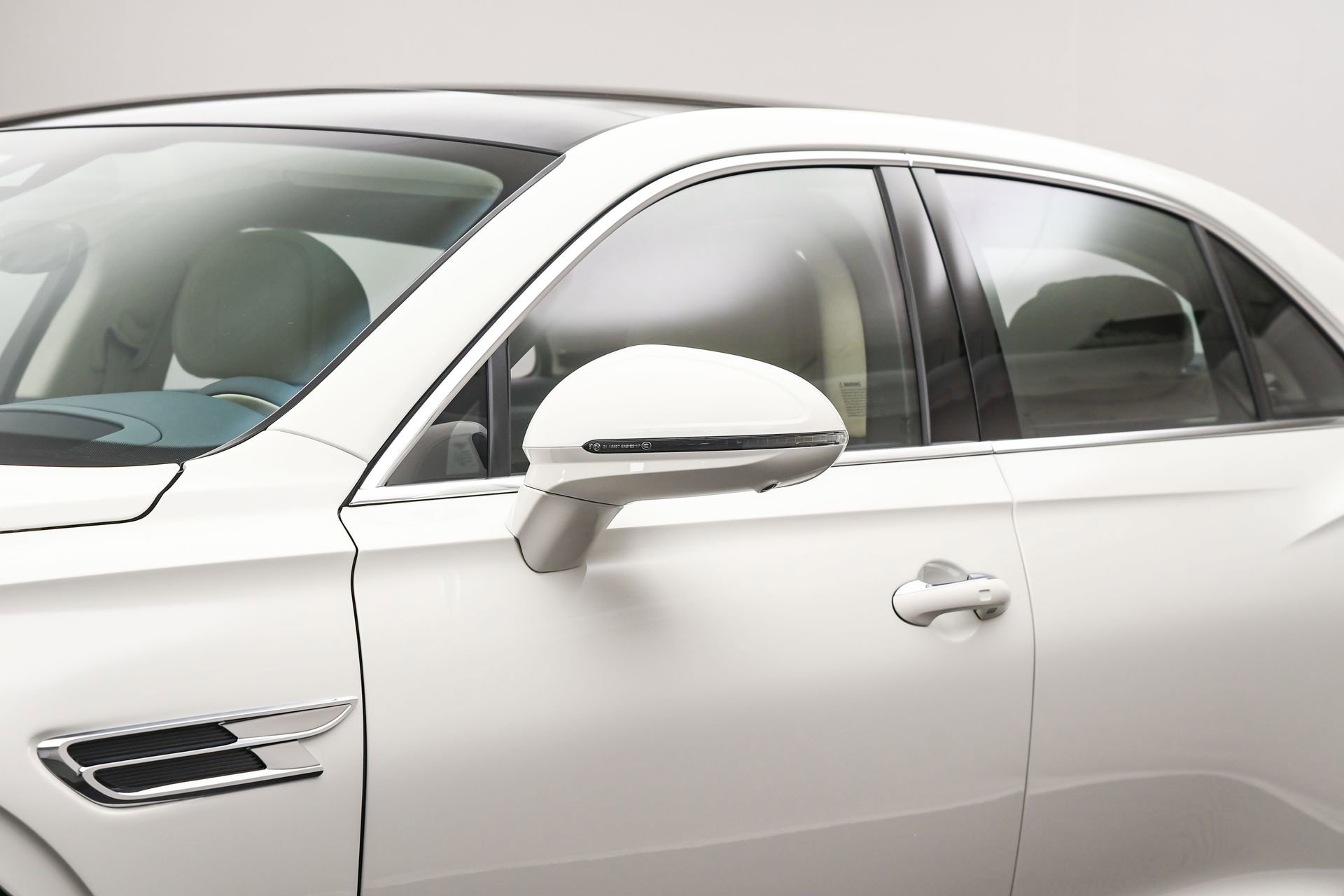 New 2026 Bentley Flying Spur Plug-In Hybrid AWD/4WD image 14