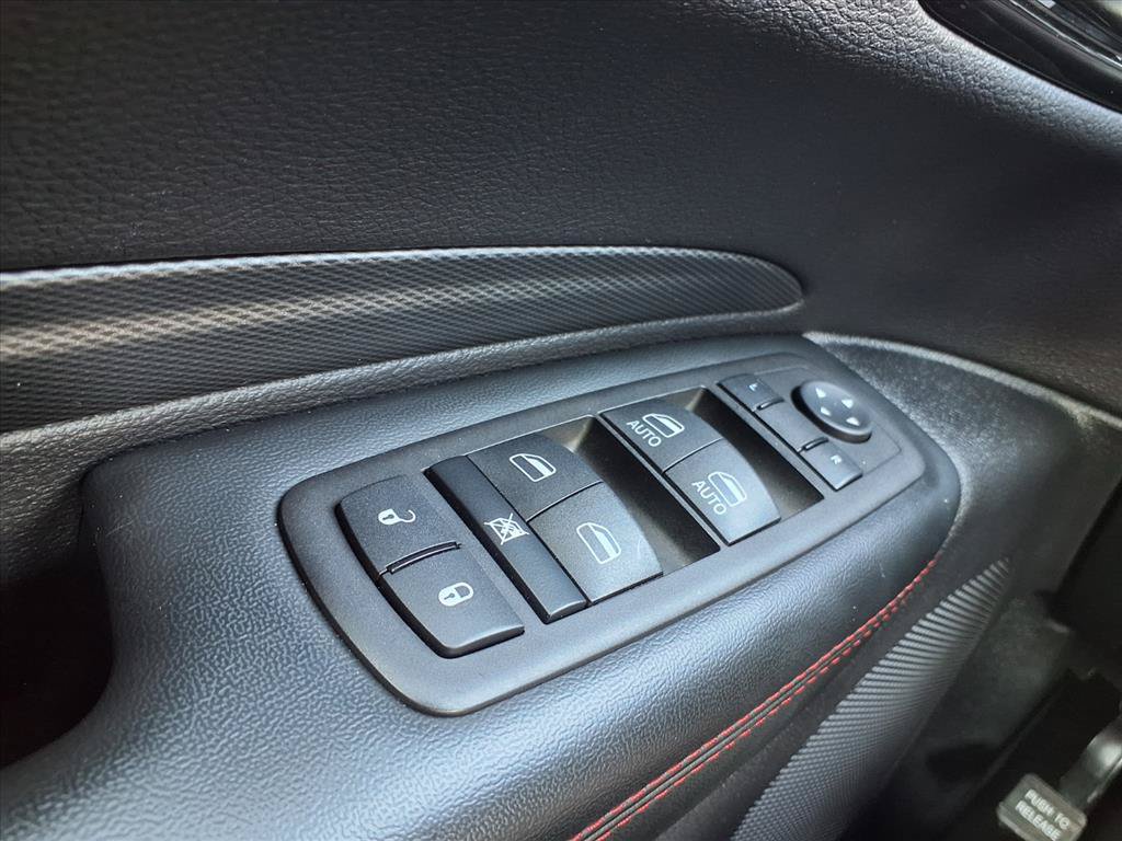 Used 2025 Dodge Durango GT w/ Blacktop Package AWD/4WD image 19