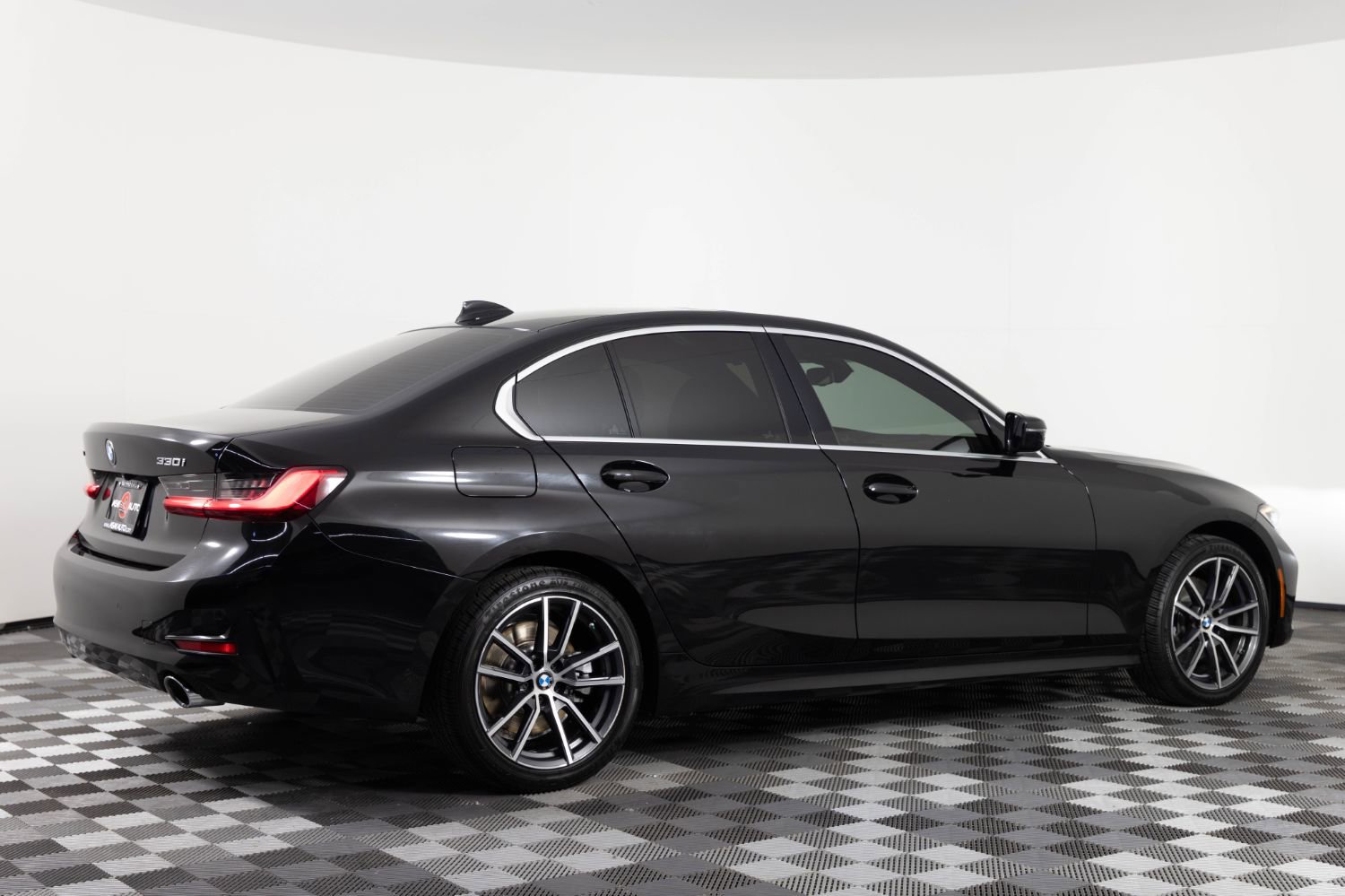 Used 2020 BMW 330i xDrive Sedan w/ Driving Assistance Package AWD/4WD image 8