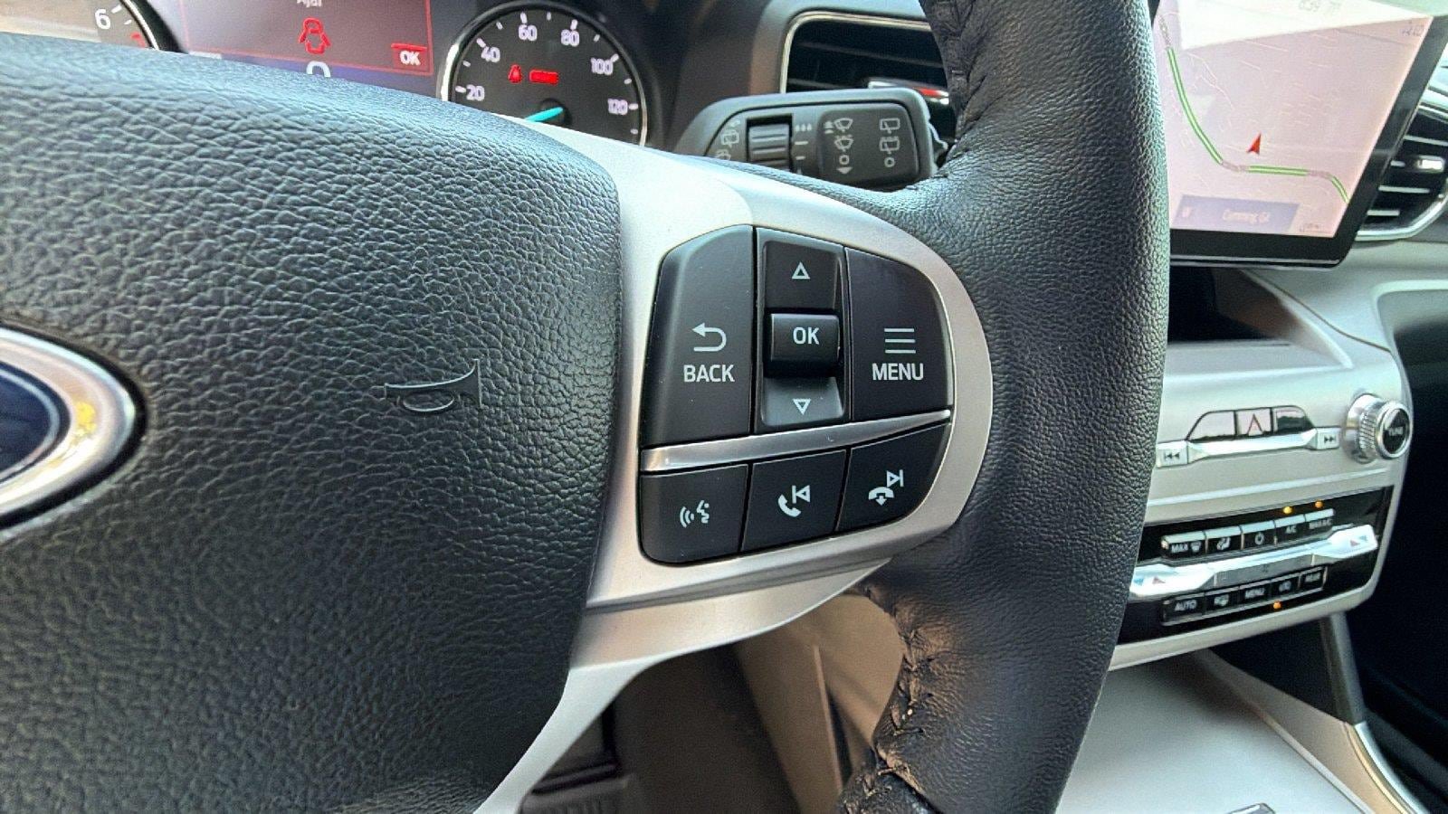 Used 2023 Ford Explorer XLT w/ Equipment Group 202A RWD image 30