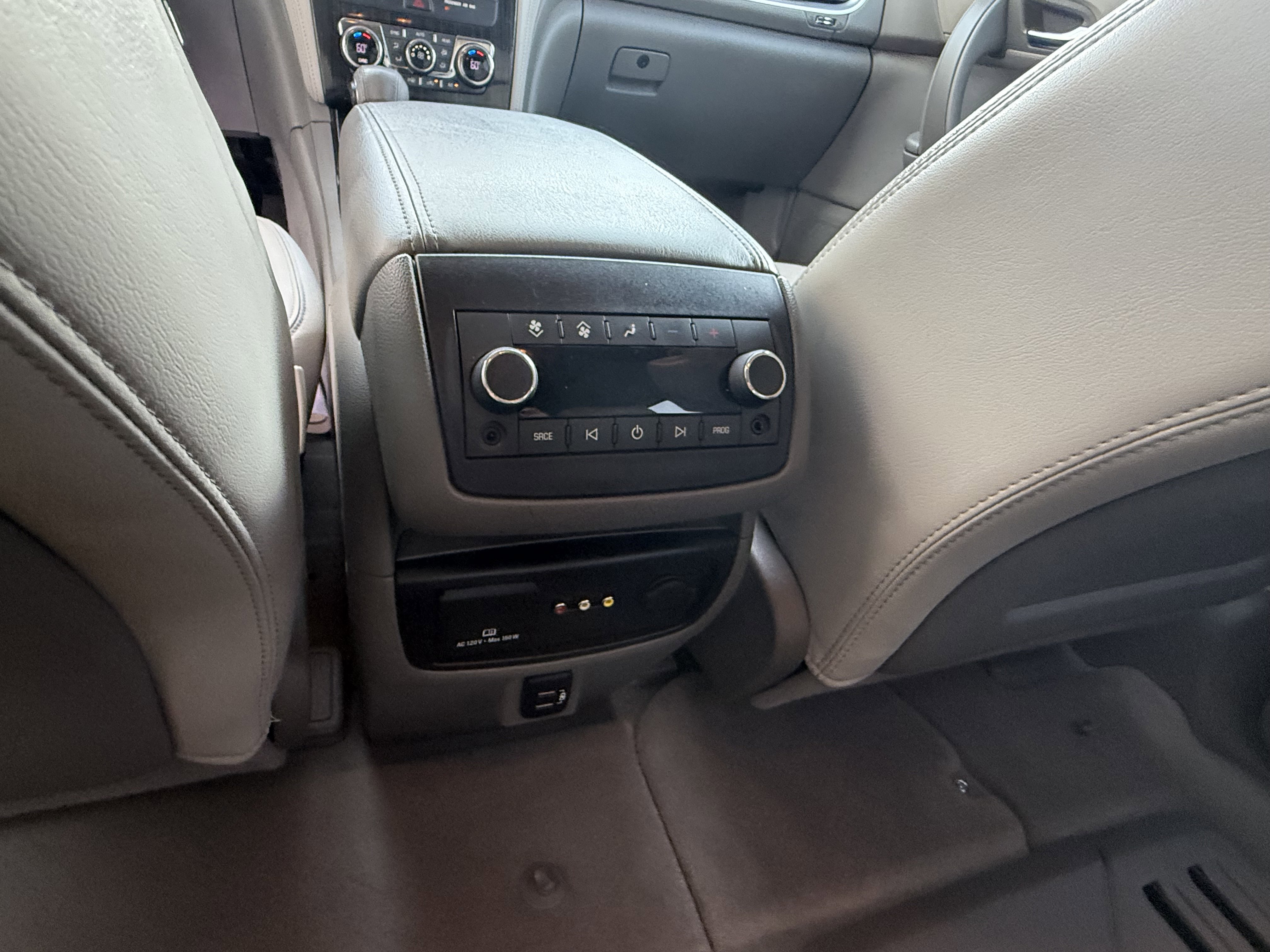 Used 2017 Chevrolet Traverse LT image 22