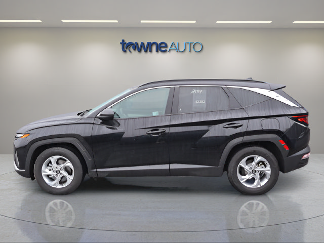 Used 2024 Hyundai Tucson SEL FWD image 2