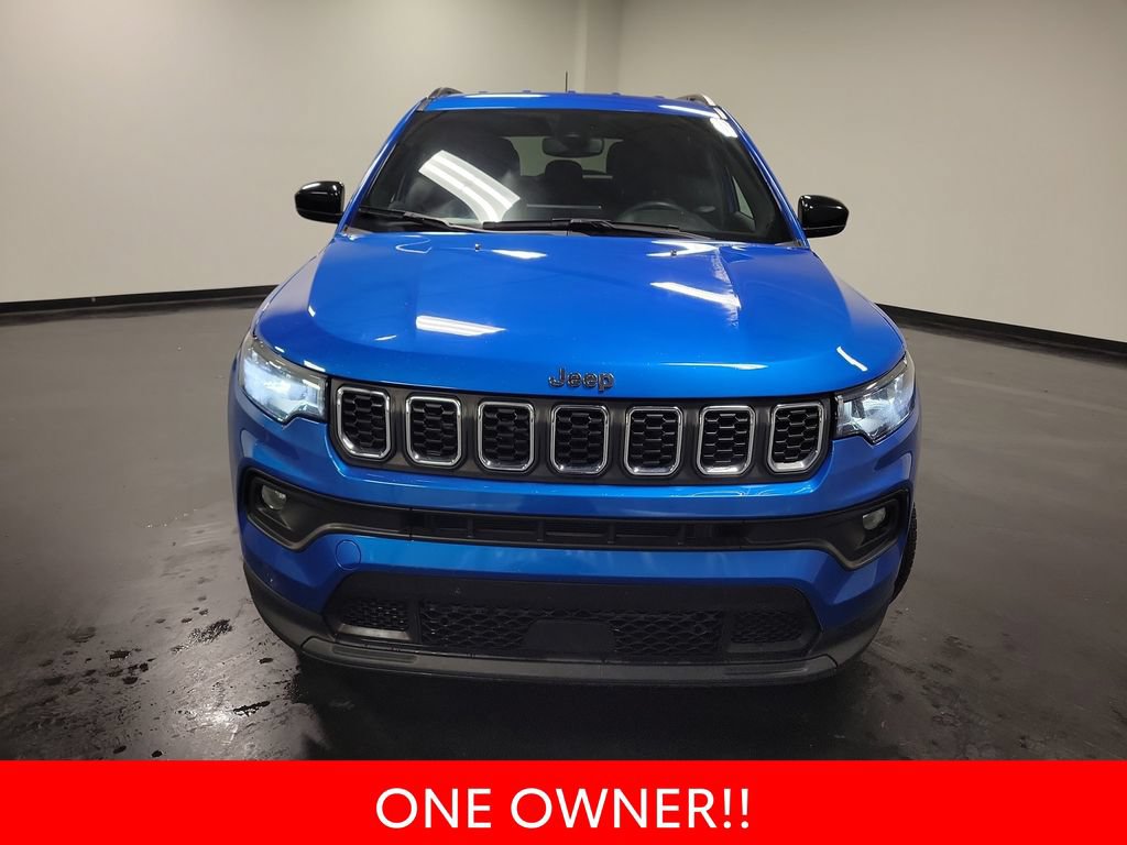 Used 2024 Jeep Compass Latitude AWD/4WD image 3