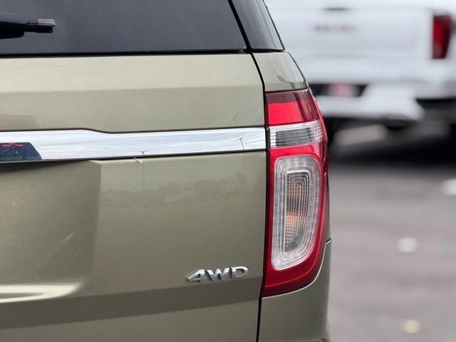 Used 2013 Ford Explorer XLT image 12