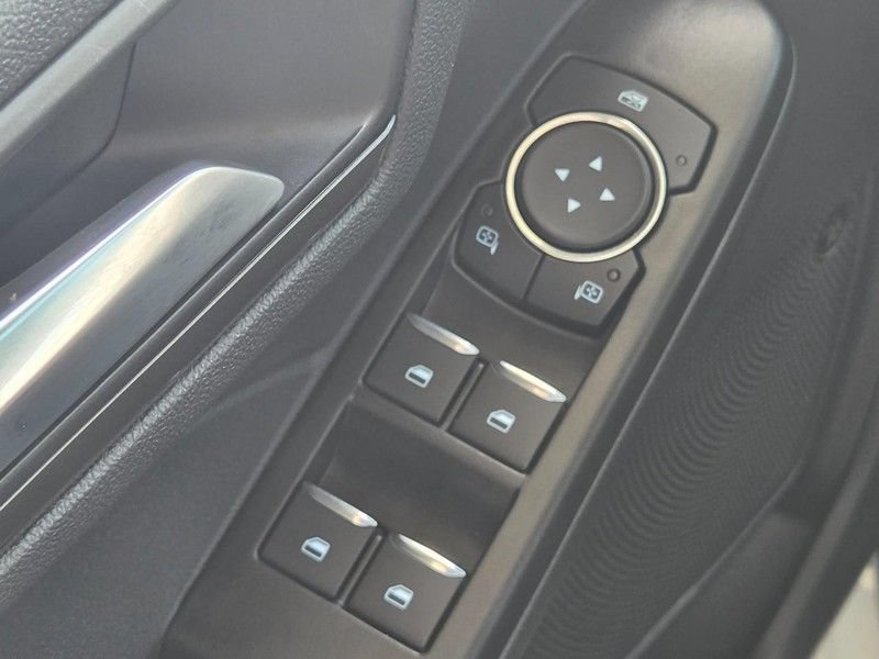 Used 2025 Ford Escape Active w/ Active Premium Tech Pack AWD/4WD image 19