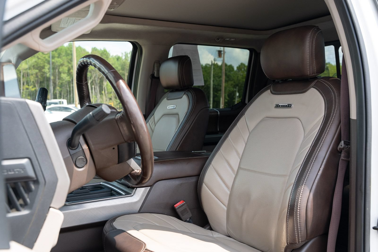 Certified 2019 Ford F250 Limited w/ FX4 Off-Road Package AWD/4WD image 19