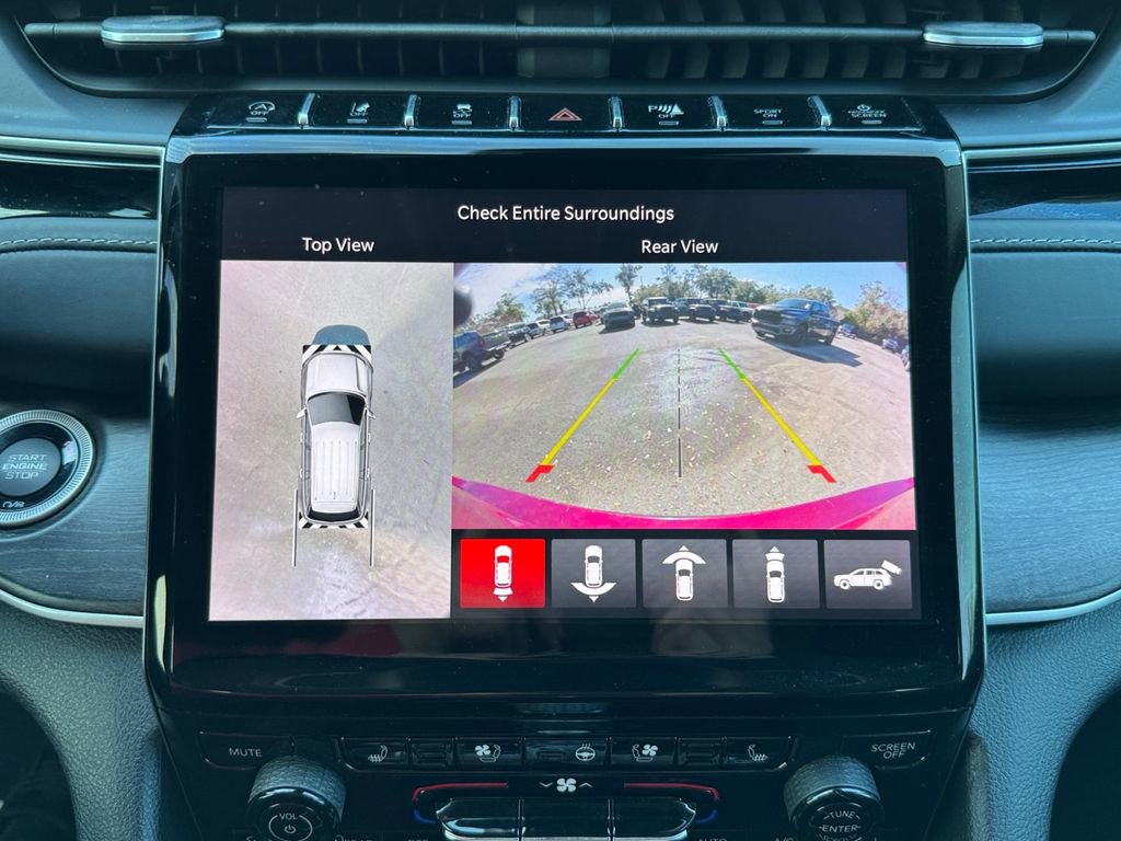 Used 2023 Jeep Grand Cherokee L Limited w/ Luxury Tech Group II image 26