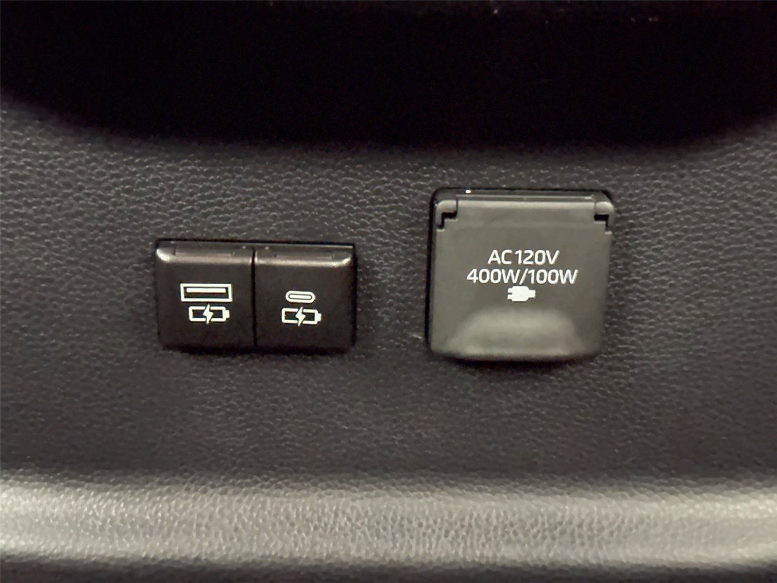 Used 2025 Toyota Tundra SR5 w/ SR5 Premium Package RWD image 36