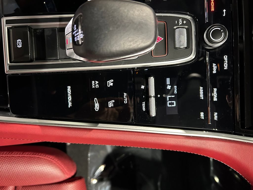 Used 2023 Porsche Panamera 4 Platinum Edition w/ Assistance Package AWD/4WD image 29