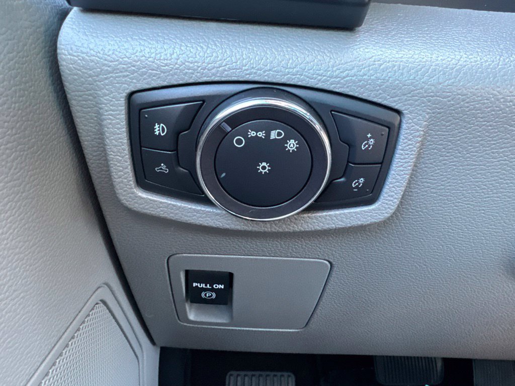 Used 2018 Ford F150 XL w/ Equipment Group 101A Mid AWD/4WD image 8