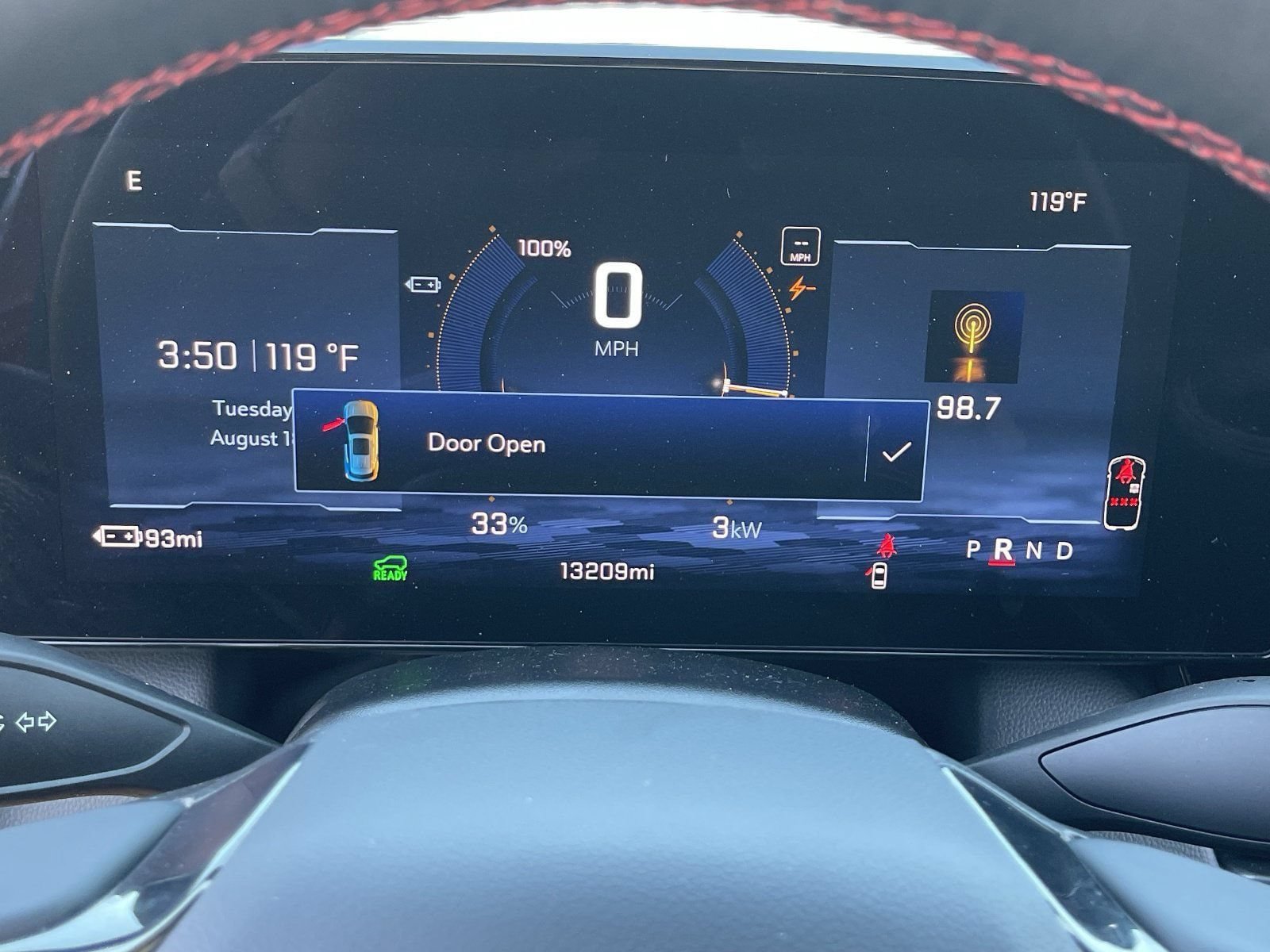 Certified 2024 Chevrolet Equinox EV RS FWD image 32