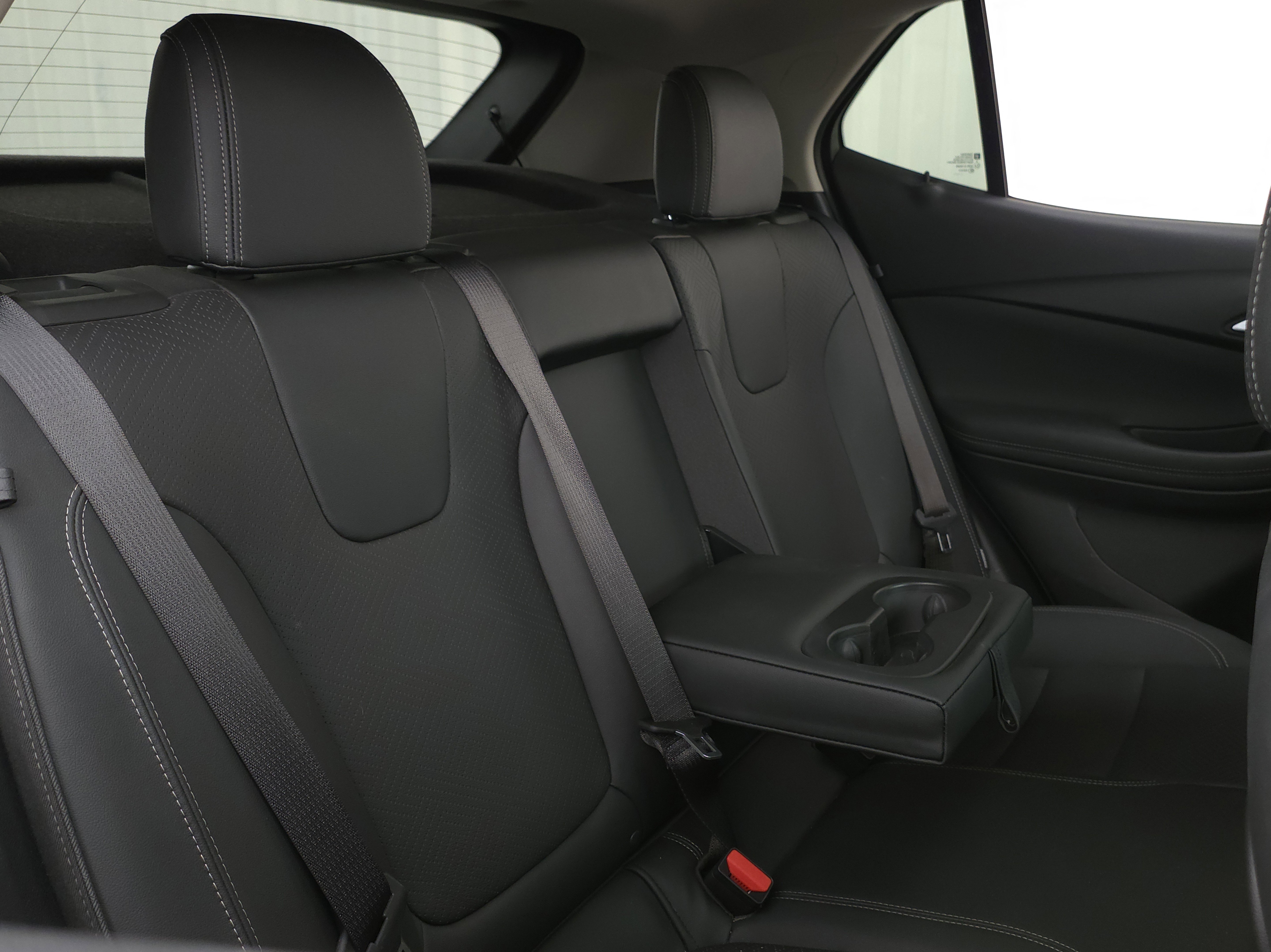 Used 2022 Buick Encore GX Essence w/ Advanced Technology Package image 26