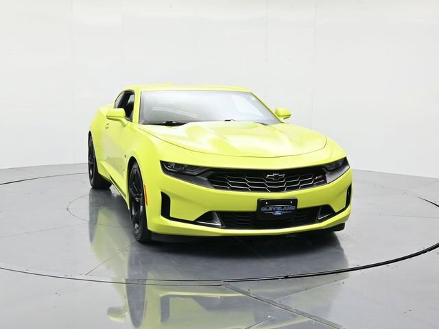 Used 2021 Chevrolet Camaro LT w/ RS Package image 4