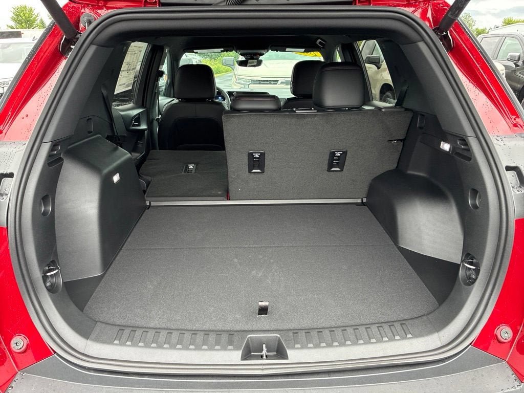 New 2027 Chevrolet Equinox RS w/ Safety and Technology Package AWD/4WD image 30