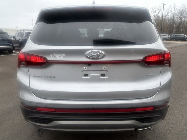 Used 2022 Hyundai Santa Fe SE w/ Cargo Package image 7