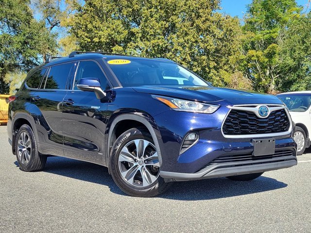 Used 2020 Toyota Highlander XLE image 31