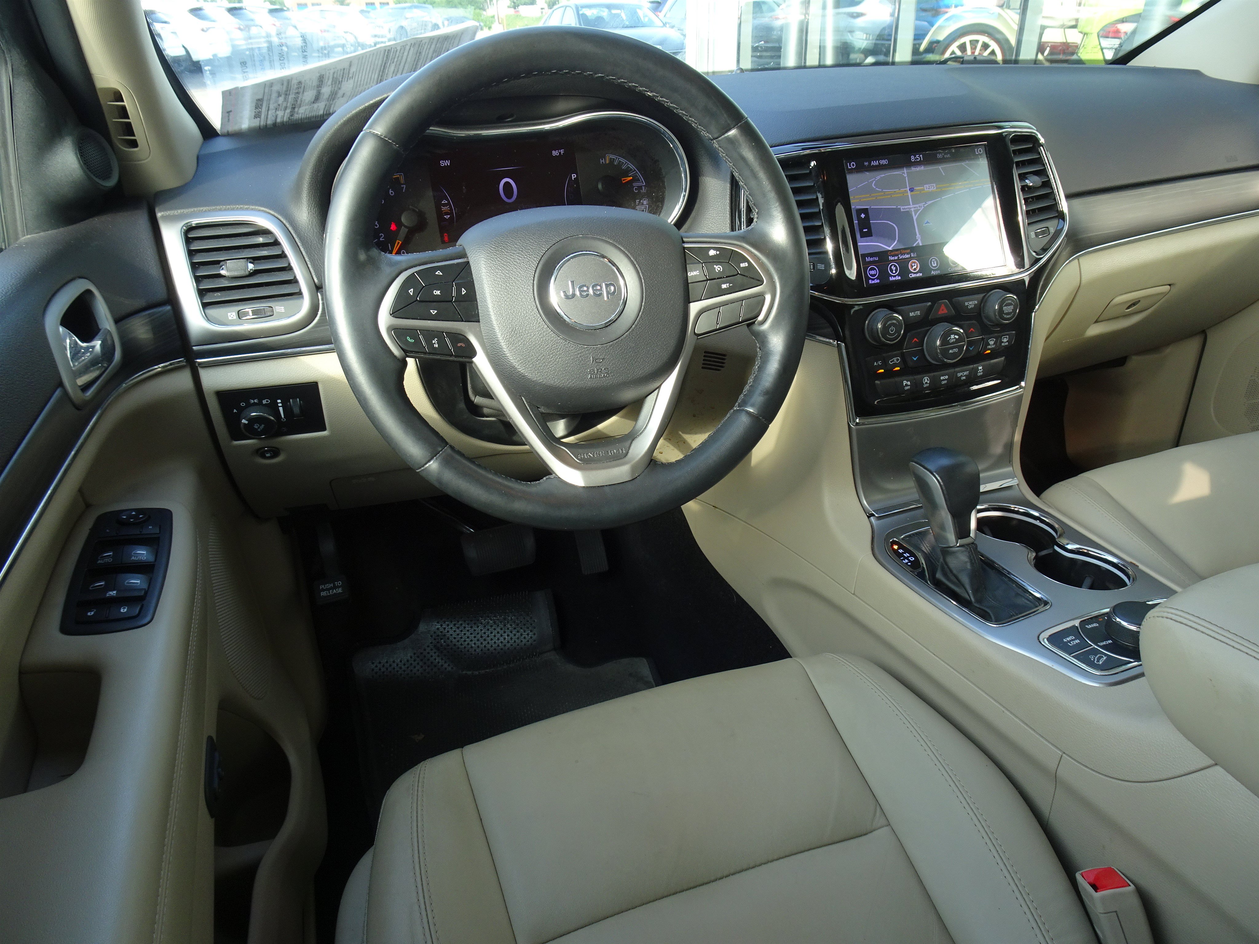 Used 2019 Jeep Grand Cherokee Limited AWD/4WD image 13