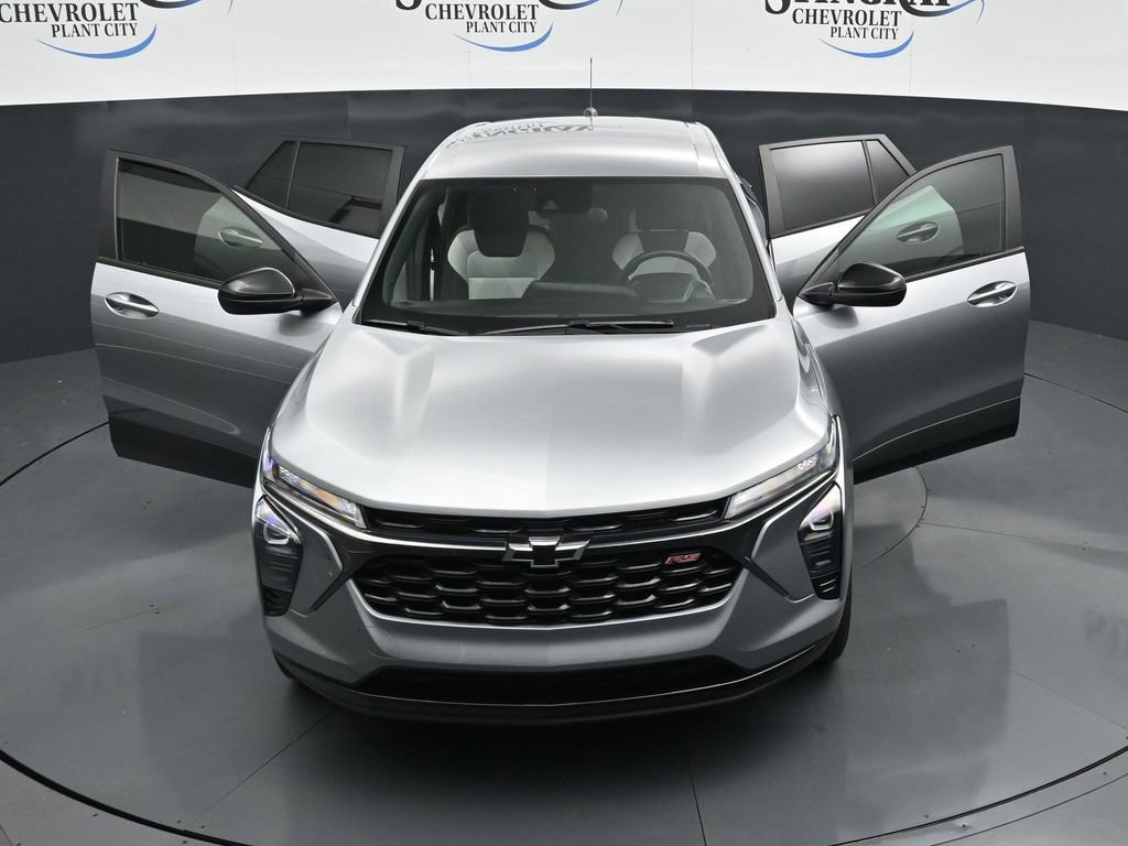 Used 2024 Chevrolet Trax RS w/ Driver Confidence Package image 25