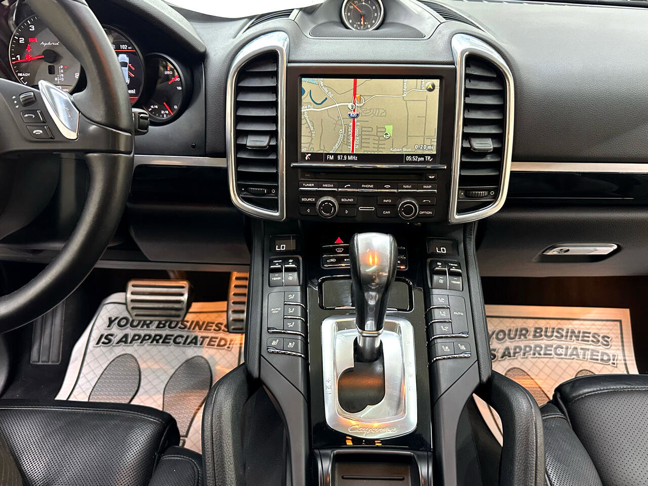 Used 2014 Porsche Cayenne S image 26