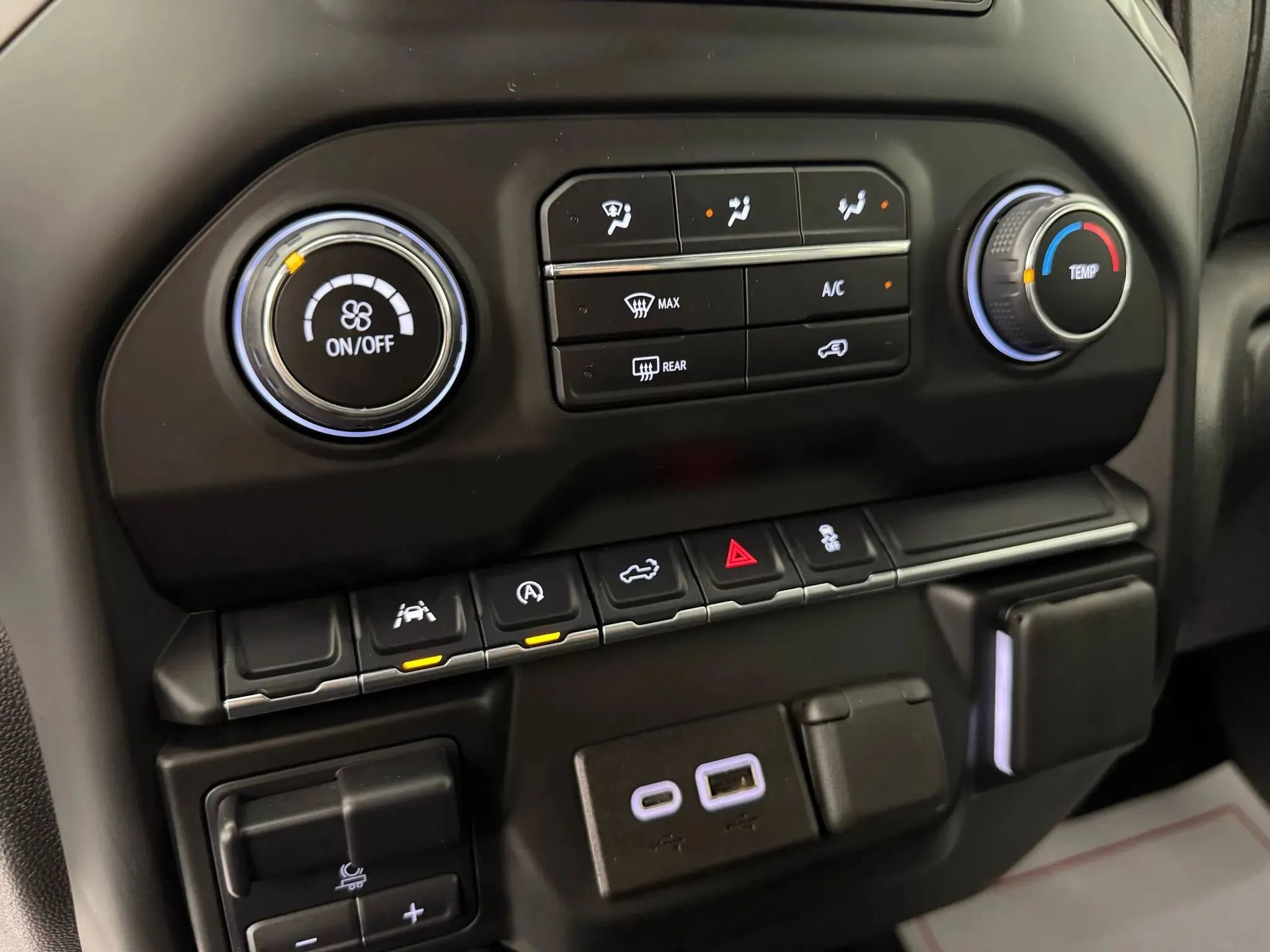 Used 2024 Chevrolet Silverado 1500 Custom w/ LPO, Dark Essentials Package image 21