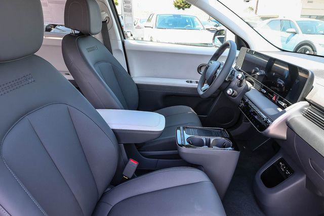 New 2026 Hyundai Ioniq 5 SEL RWD image 18