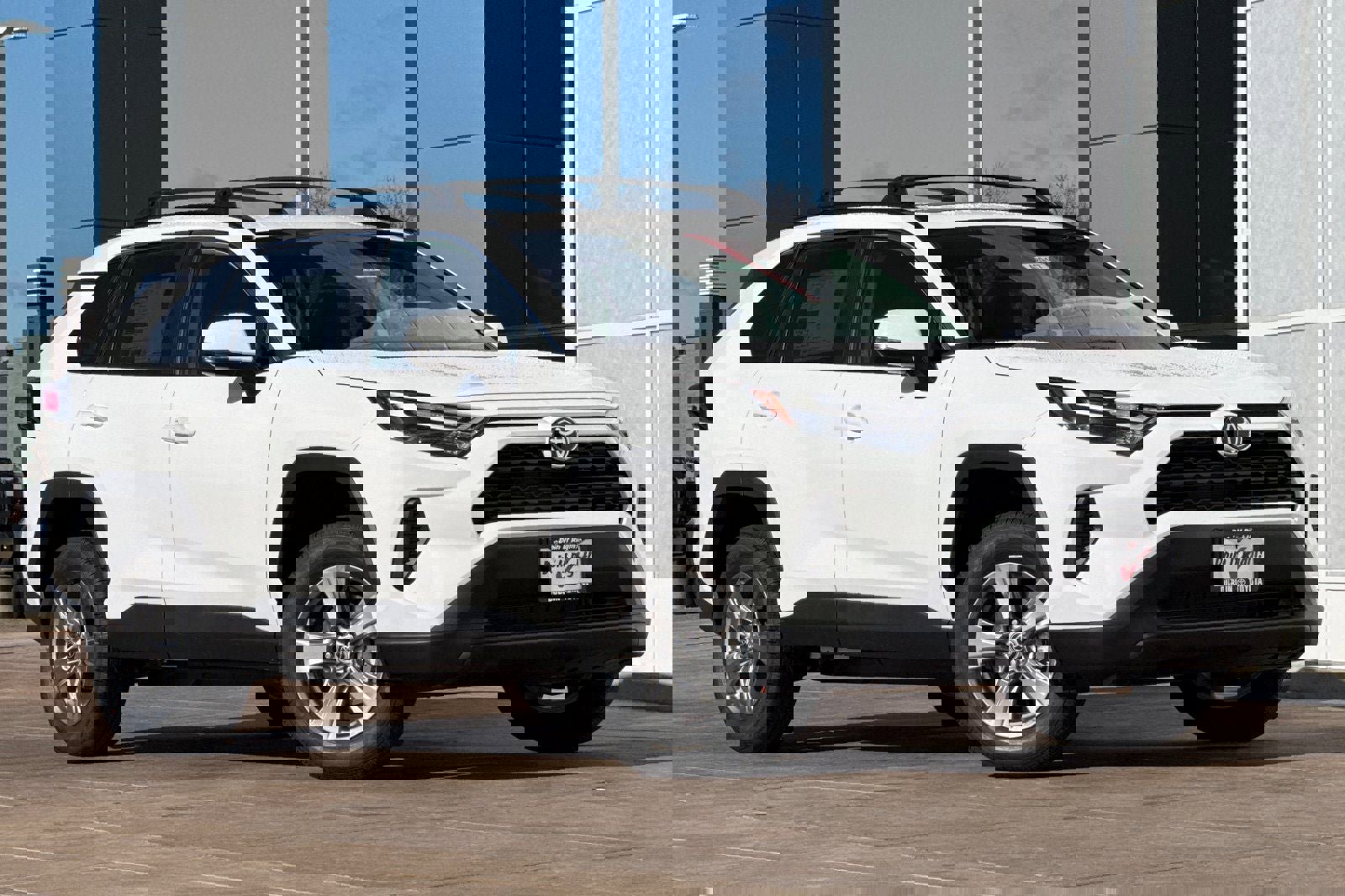 New 2025 Toyota RAV4 XLE video 2