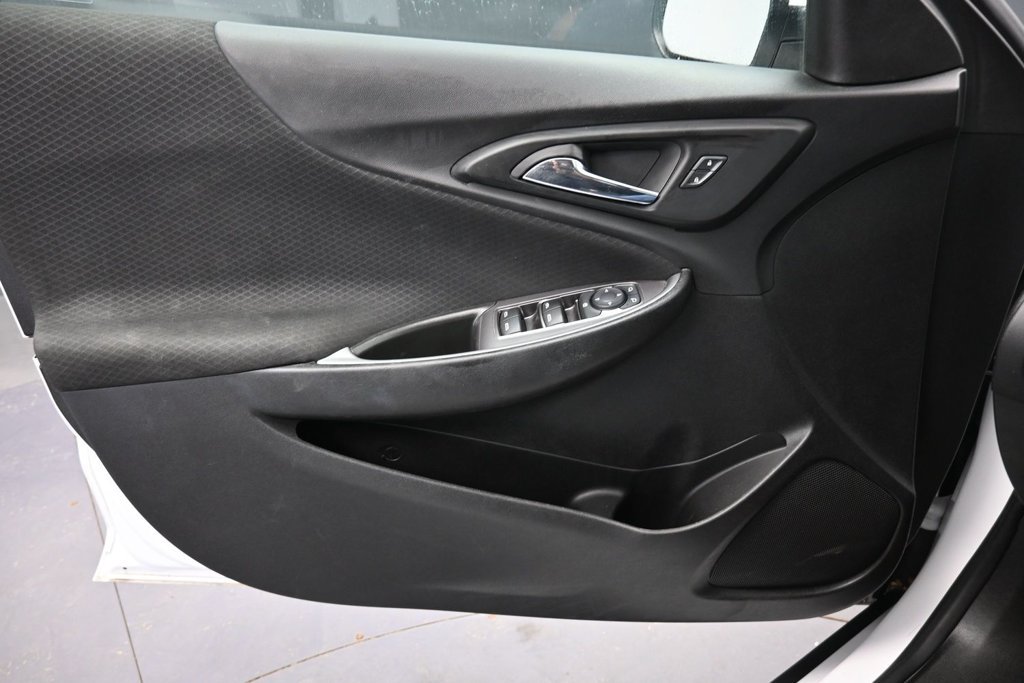 Used 2024 Chevrolet Malibu LT FWD image 18