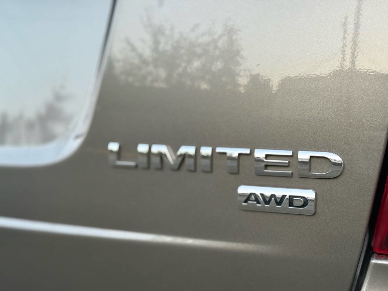 Used 2013 Ford Edge Limited AWD/4WD image 25
