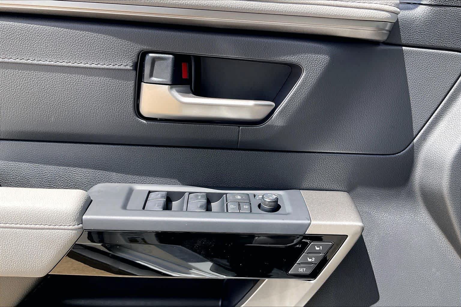 New 2026 Toyota Tundra Limited AWD/4WD image 17