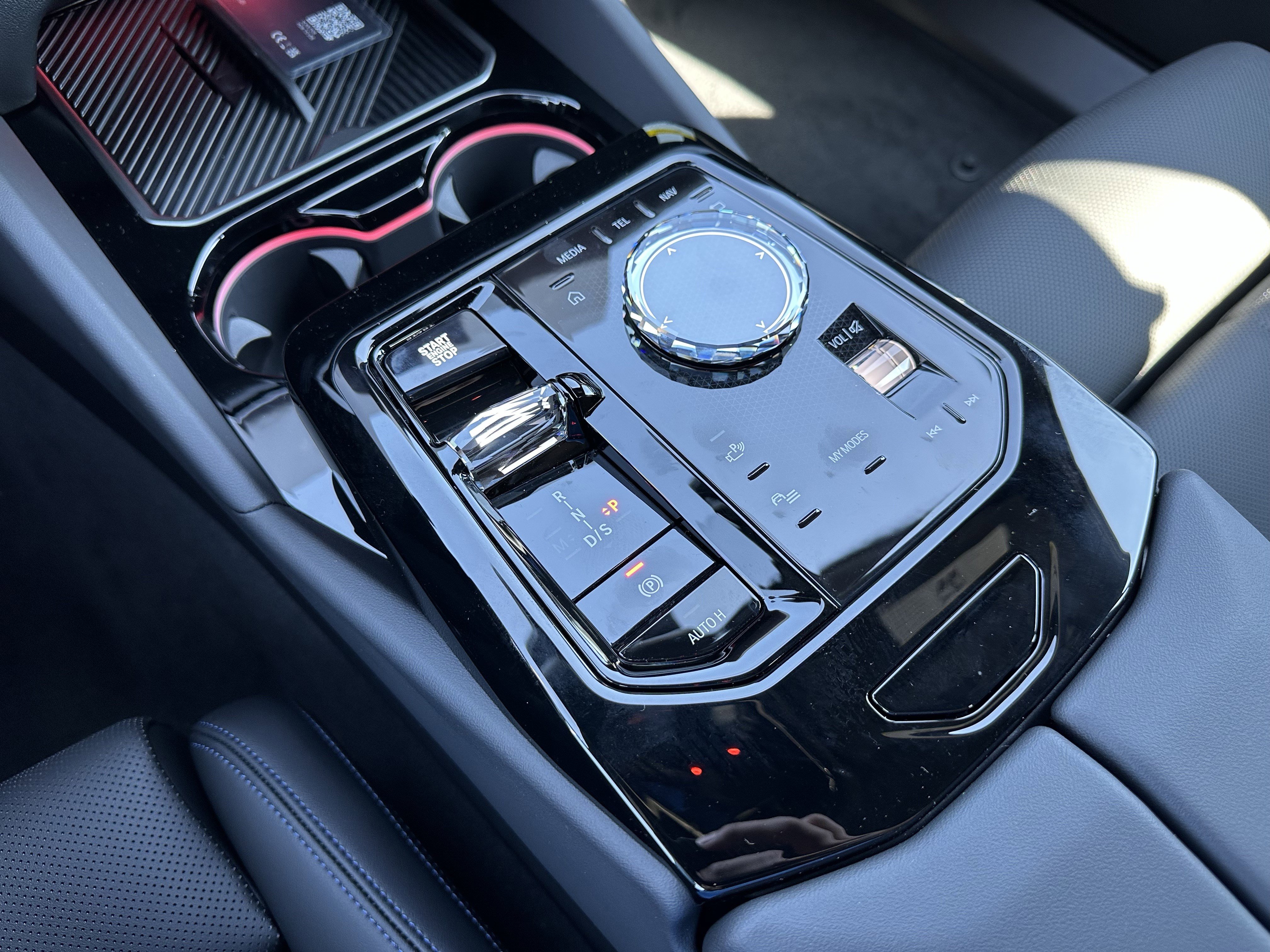 New 2026 BMW 550e xDrive w/ Executive Package image 16