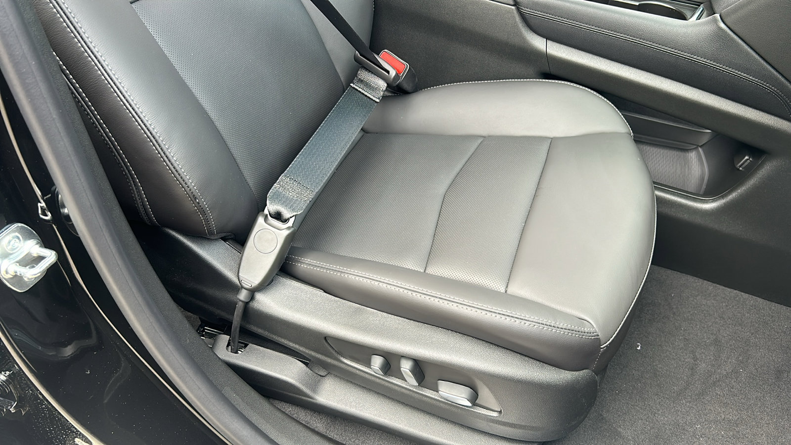 New 2025 Cadillac XT5 Premium Luxury w/ Technology Package image 11