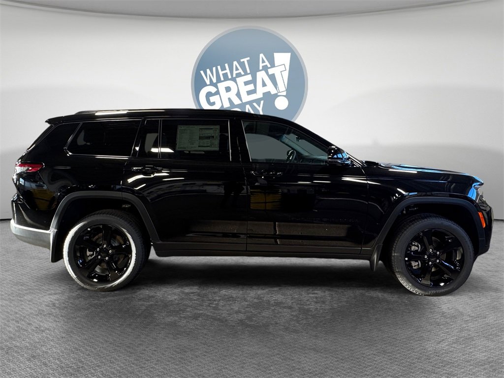 New 2025 Jeep Grand Cherokee L Limited w/ Black Appearance Package image 2