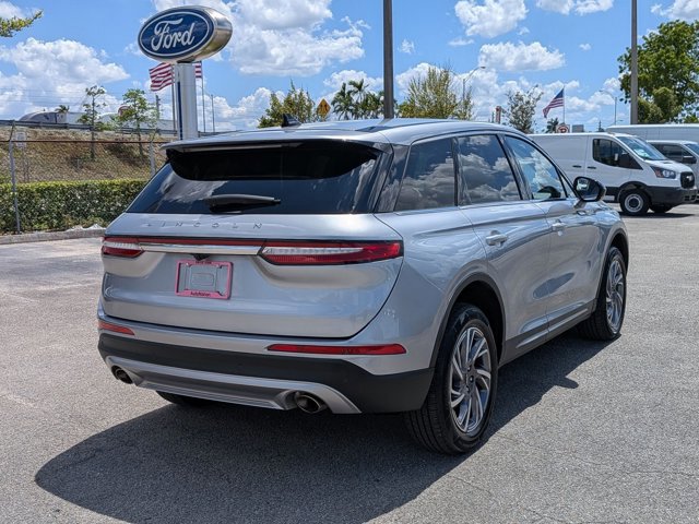 Used 2023 Lincoln Corsair FWD image 5