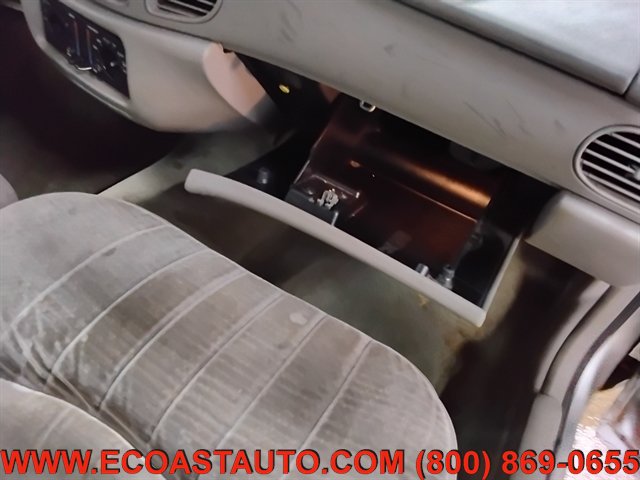 Used 2005 Buick Century Custom FWD image 18