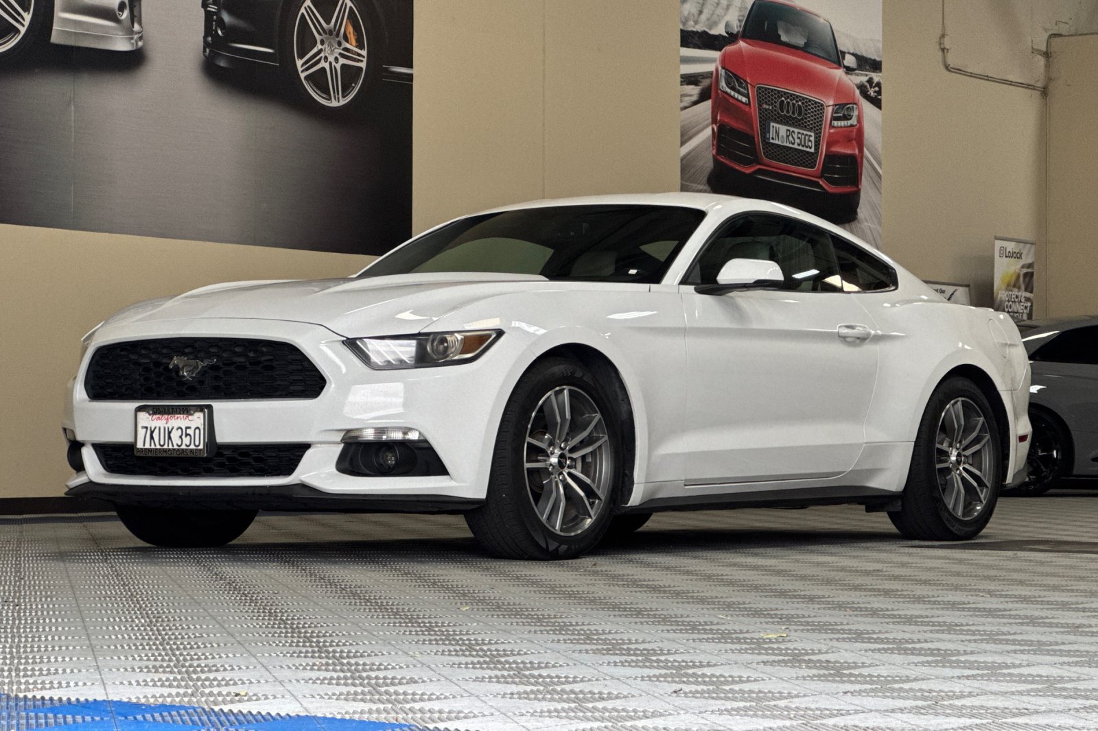 Used 2015 Ford Mustang Premium RWD image 8