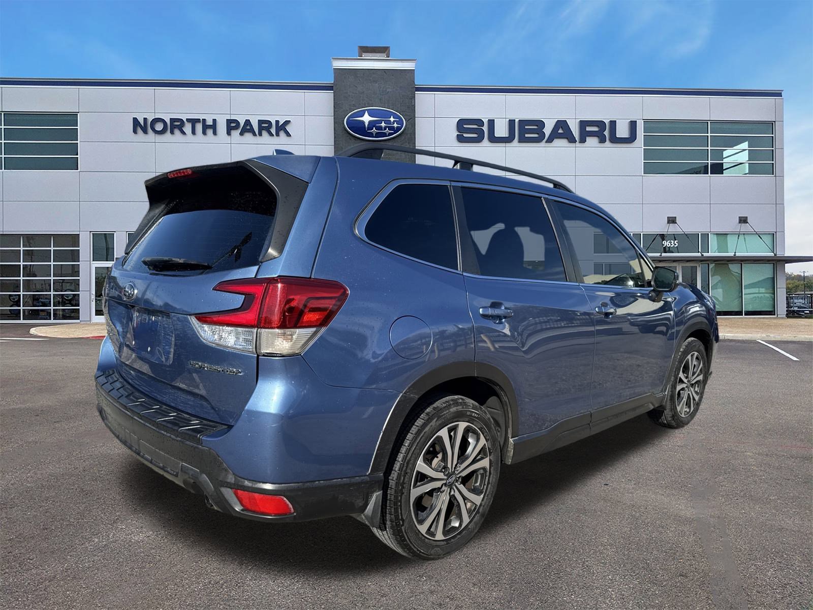 Used 2019 Subaru Forester Limited w/ Popular Package #3 image 3