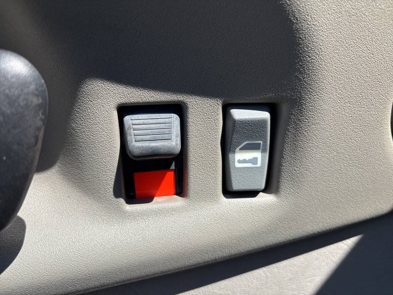Used 1998 Chevrolet Astro AWD image 14