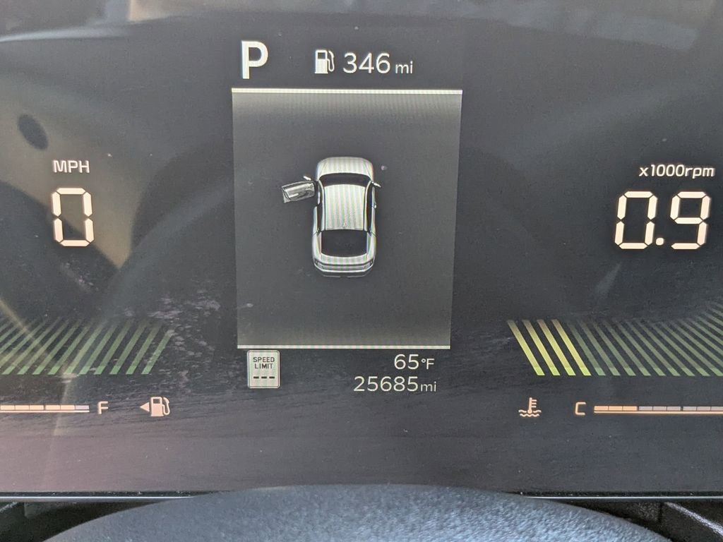 Used 2025 Kia K4 LXS image 18