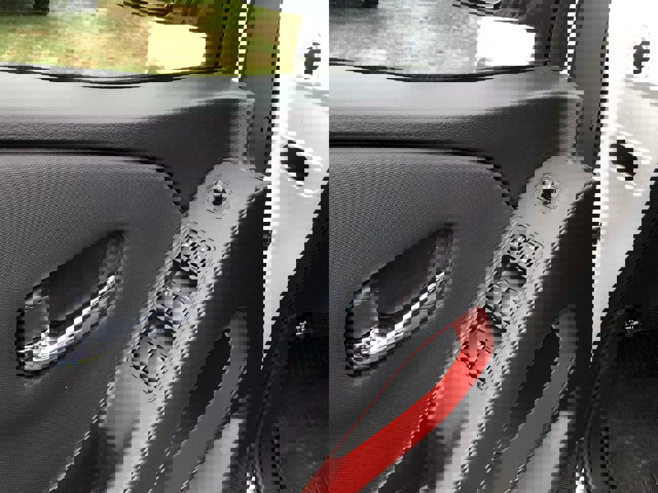 Used 2024 Nissan Frontier PRO-4X w/ Technology Package image 12