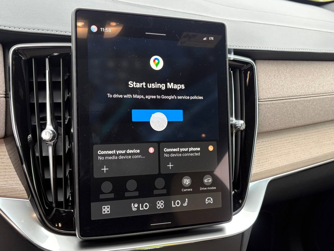 New 2026 Volvo XC90 B6 Plus image 16