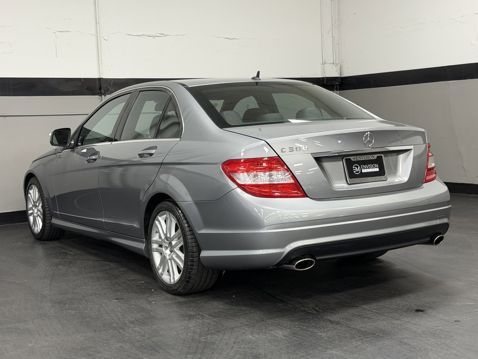 Used 2009 Mercedes-Benz C 300 Sedan image 10