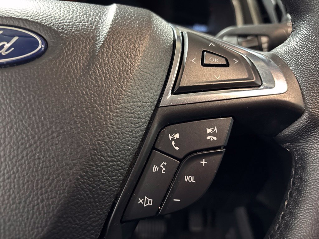 Used 2020 Ford Edge SEL w/ Cold Weather Package AWD/4WD image 16
