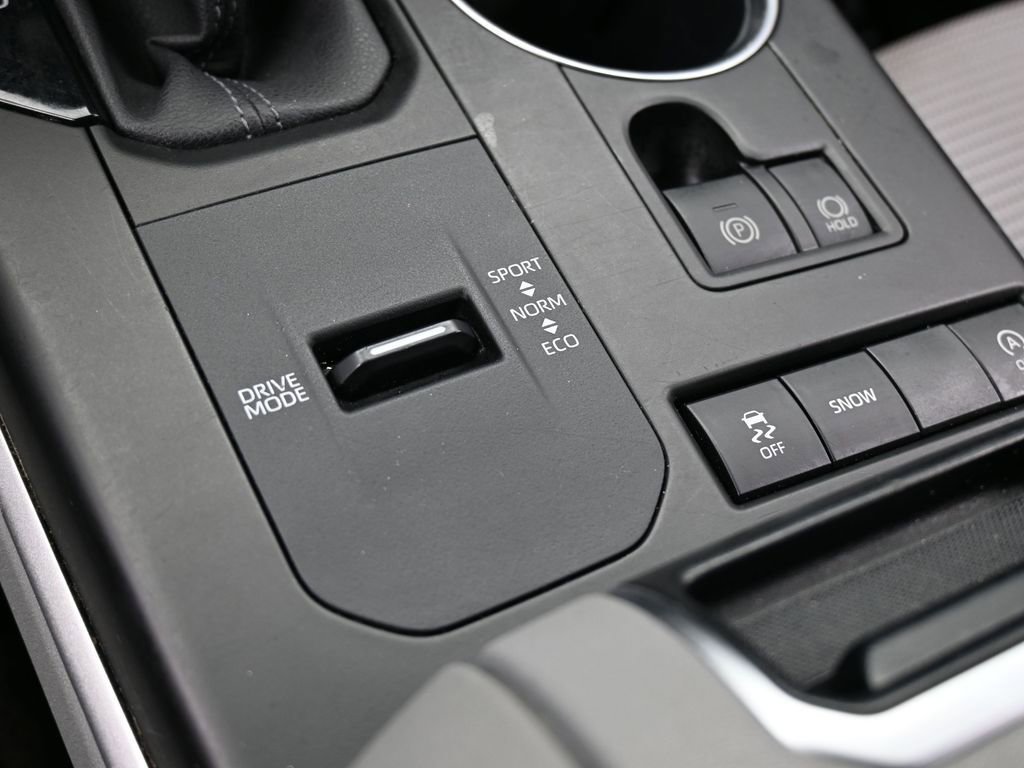 Used 2022 Toyota Highlander L image 22