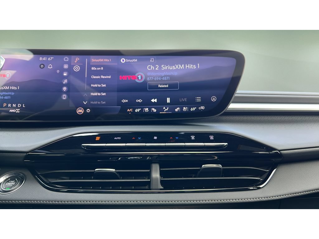Certified 2025 Buick Enclave Avenir w/ Super Cruise Package AWD/4WD image 17