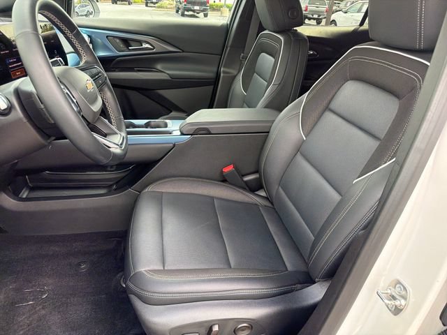 Certified 2024 Chevrolet Equinox EV LT FWD image 9