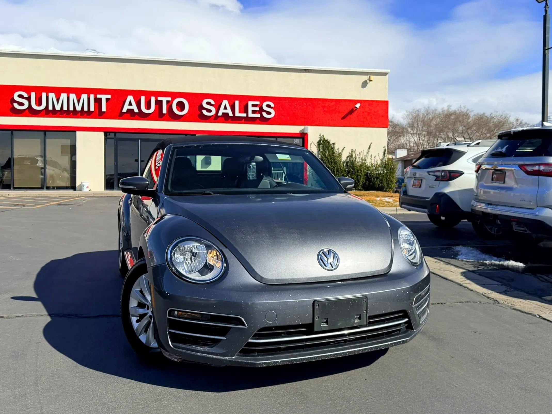 Used 2018 Volkswagen Beetle 2.0T SE image 2